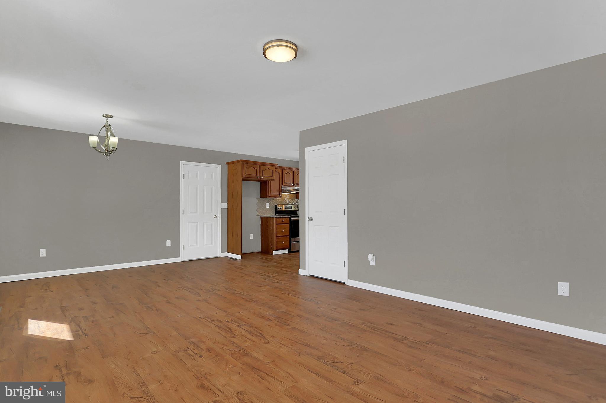 929 Burnt House Road Carlisle, PA 17015 - Photo 8 of 31 Gallery Image 8