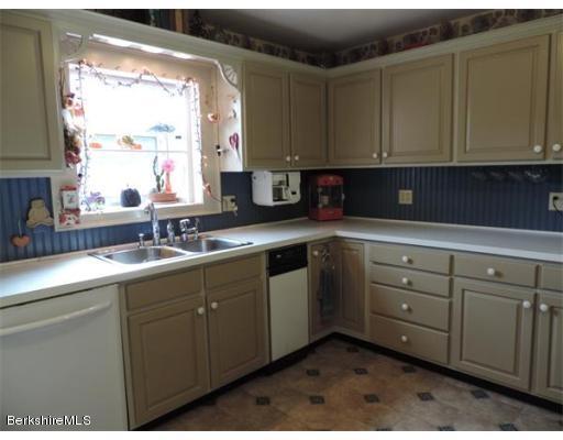150 Leyden Road Greenfield, MA 01301 - Photo 9 of 22 I-kitchen