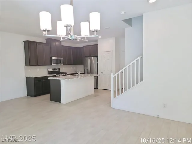 $1,725 | 965 Nevada State Drive, Unit 28101, Henderson, NV 89002