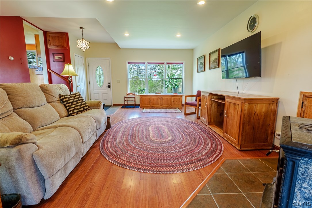 4111 Watervale Road Manlius, NY 13104 - Photo 9 of 48