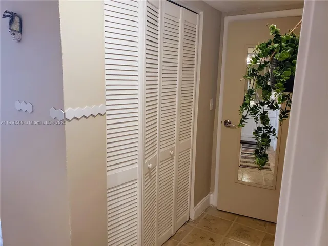 a view of an entryway of the house