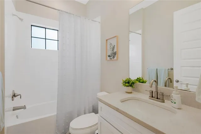 $699,900 | 3010 Albion Walk Place, Valrico, FL 33596