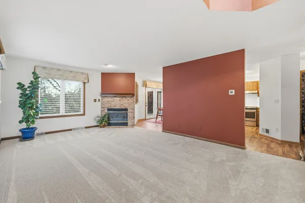 $399,900 | 512 Frederick Court, Oconomowoc, WI 53066