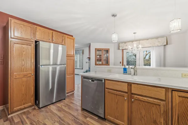 $399,900 | 512 Frederick Court, Oconomowoc, WI 53066