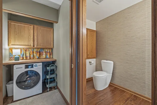 $399,900 | 512 Frederick Court, Oconomowoc, WI 53066