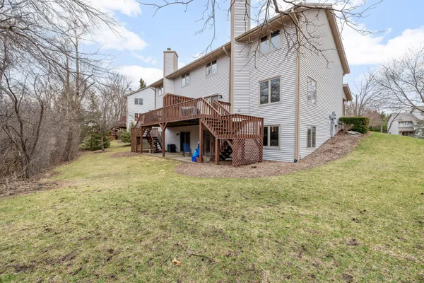 $399,900 | 512 Frederick Court, Oconomowoc, WI 53066