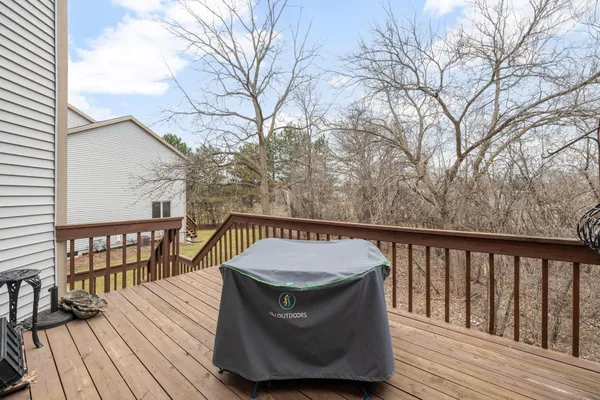 $399,900 | 512 Frederick Court, Oconomowoc, WI 53066