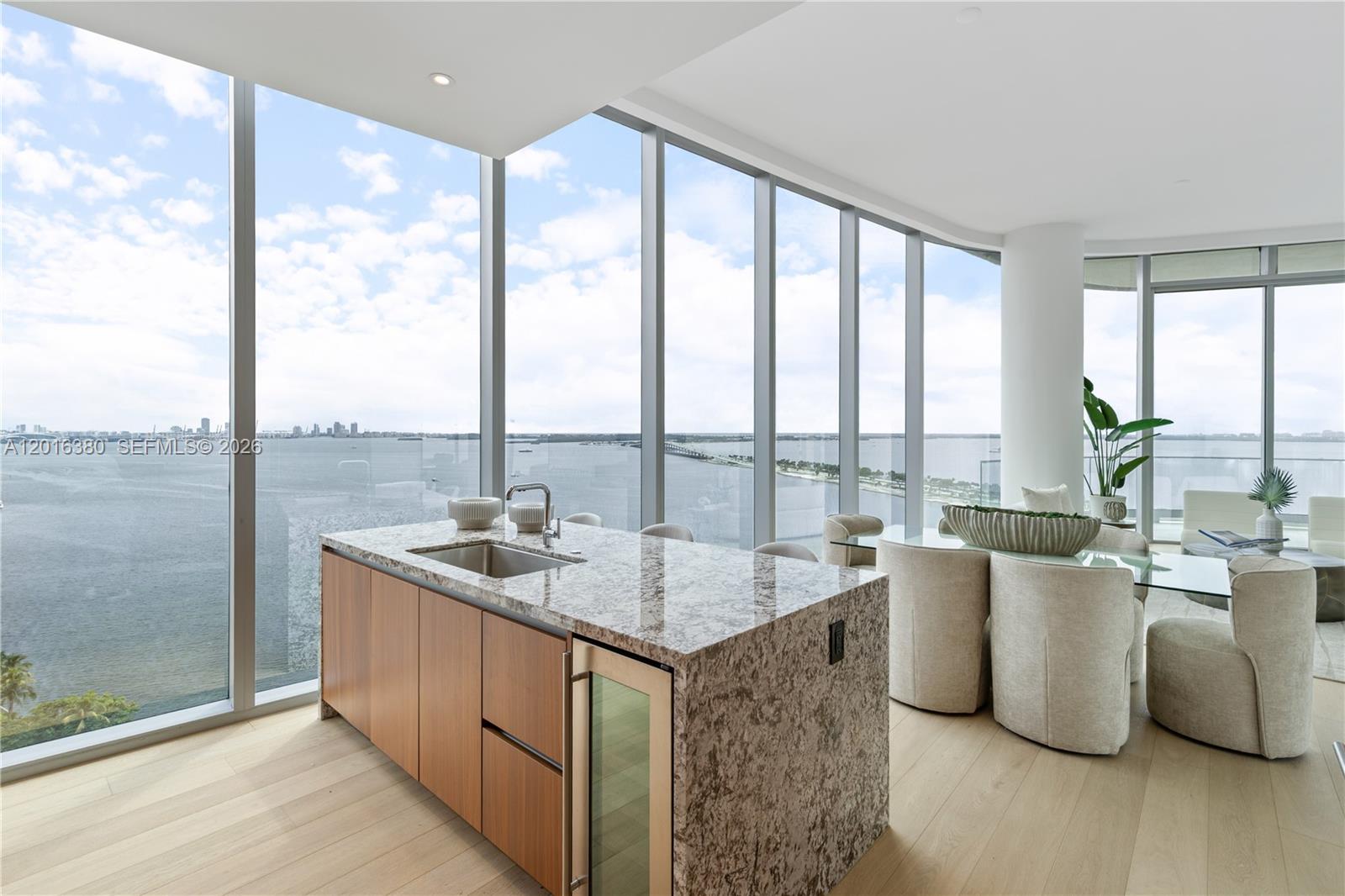175 Southeast 25th Road, Unit 1601 Miami, FL 33129 - Photo 4 of 31