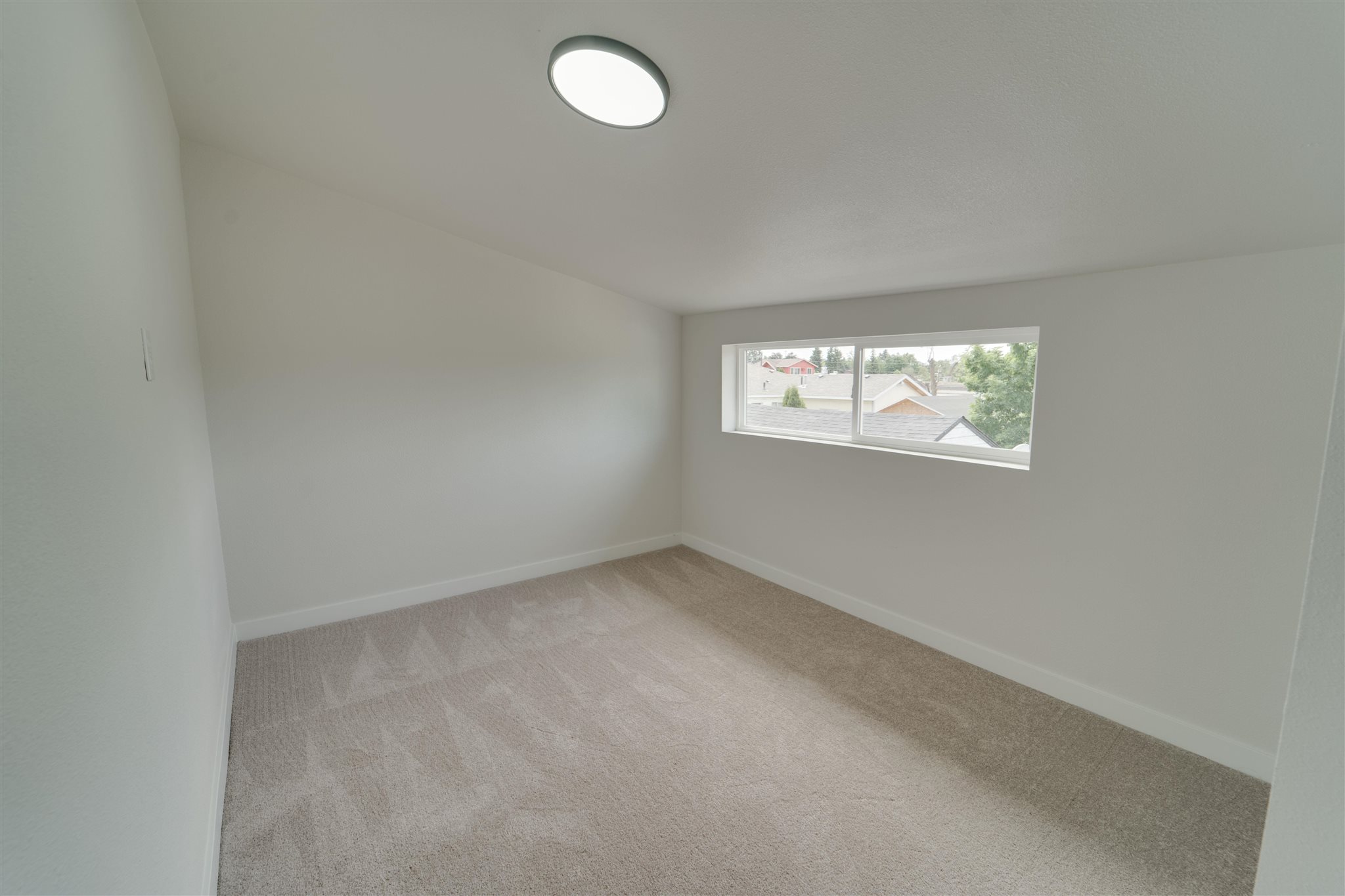 2409 Ella Road Spokane, WA 99212 - Photo 14 of 19