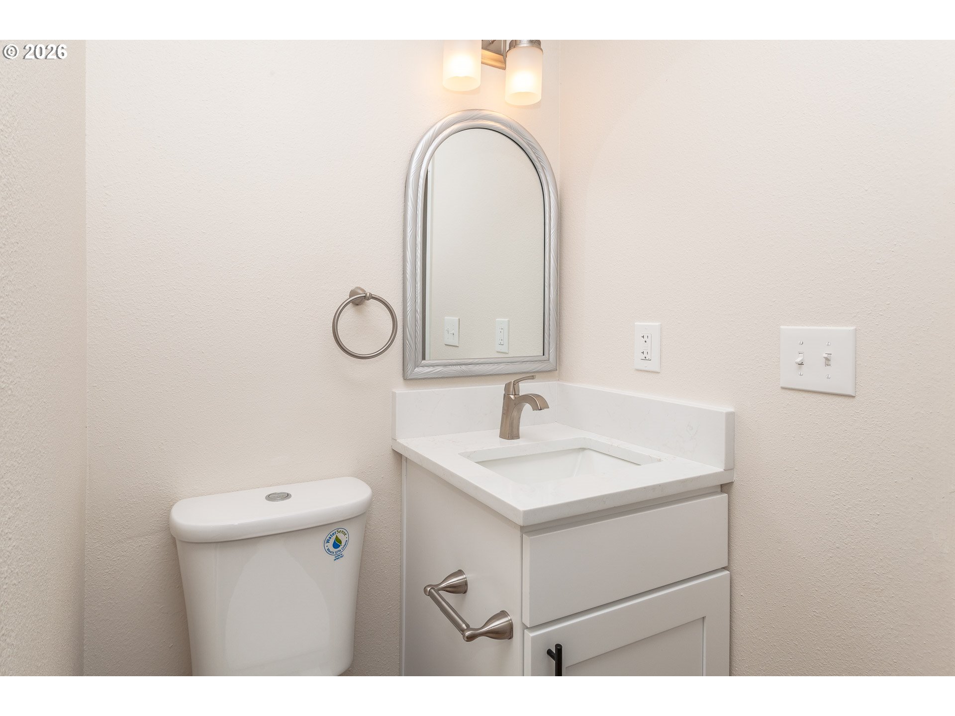 2500 Southwest 15th Street Gresham, OR 97080 - Photo 21 of 30 Owner's Suite Bathroom
