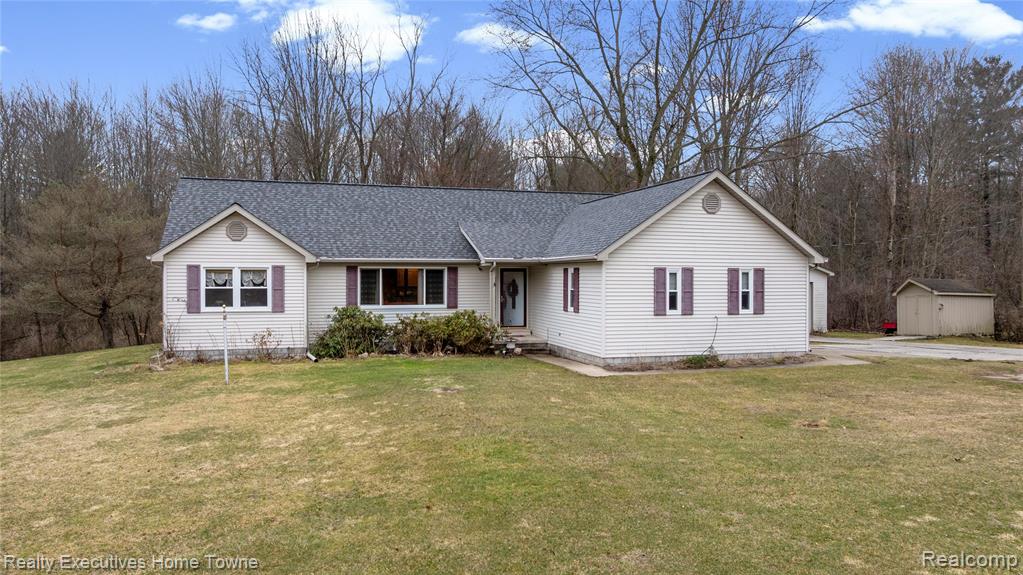 7037 Yager Road St. Clair, MI 48079 - Photo 3 of 31