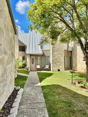 $199,500 | 805-132 Highway 534 Loop, Kerrville, TX 78028