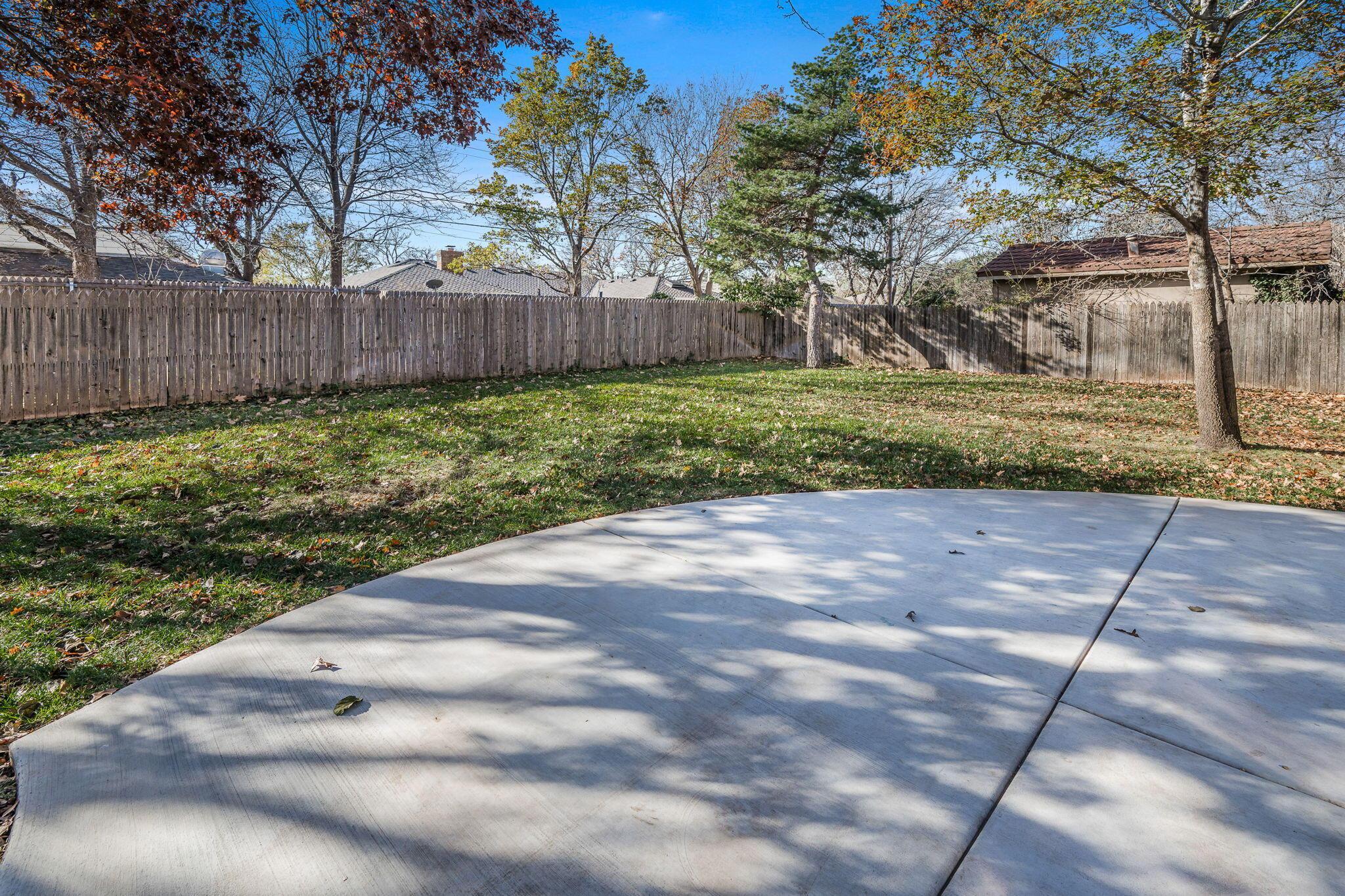 6701 Gainsborough Road Amarillo, TX 79106 - Photo 29 of 33 6701 Gainsborough 05