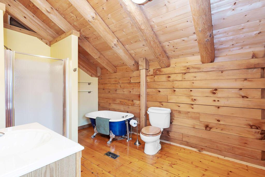 13275 Pickerington Road Northwest Pickerington, OH 43147 - Photo 55 of 76 CLAW TUB