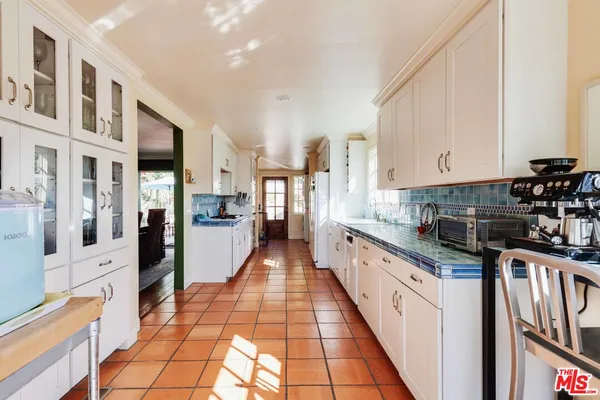 $11,000 | 3024 Angus Street, Los Angeles, CA 90039