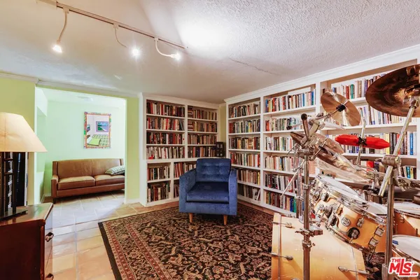 $11,000 | 3024 Angus Street, Los Angeles, CA 90039