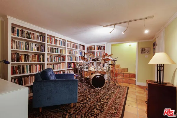 $11,000 | 3024 Angus Street, Los Angeles, CA 90039