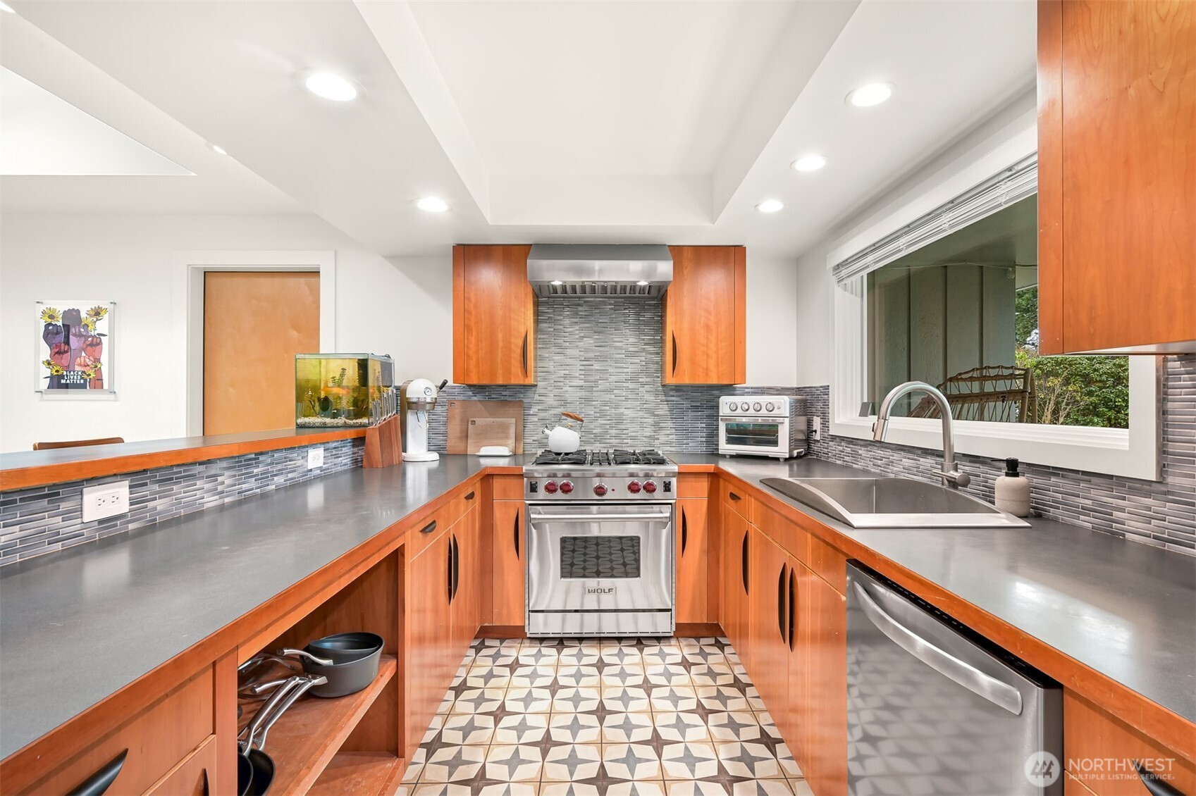 425 Ridgeway Drive Bellingham, WA 98225 - Photo 5 of 39