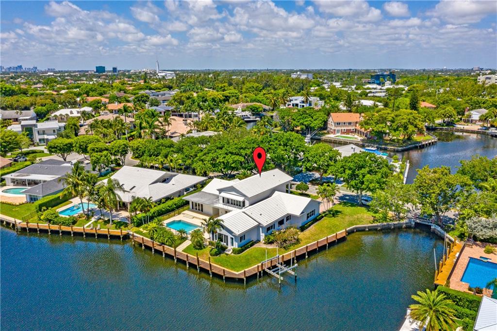 2 Compass Lane Fort Lauderdale, FL 33308 - Photo 41 of 43 an aerial view of a house with a lake view