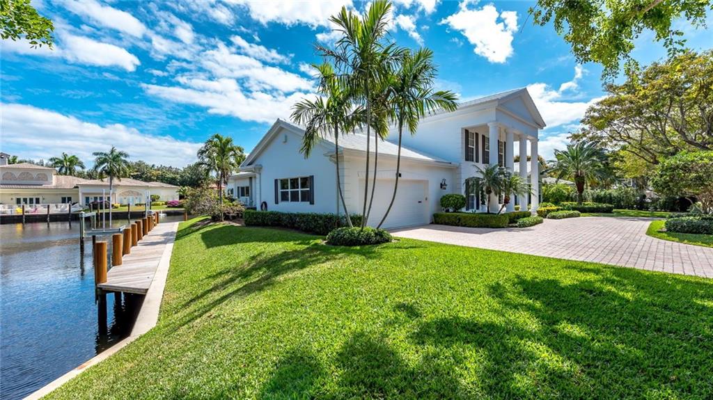 2 Compass Lane Fort Lauderdale, FL 33308 - Photo 5 of 43 a view of a house with backyard and sitting area