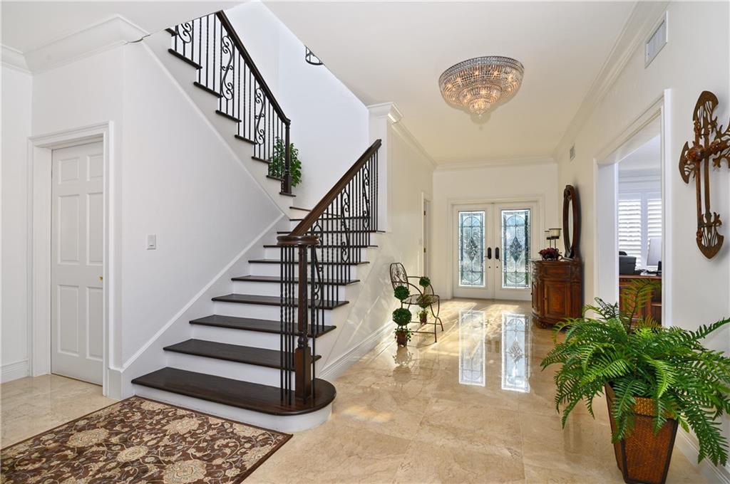 2 Compass Lane Fort Lauderdale, FL 33308 - Photo 8 of 43 a view of entryway and hall
