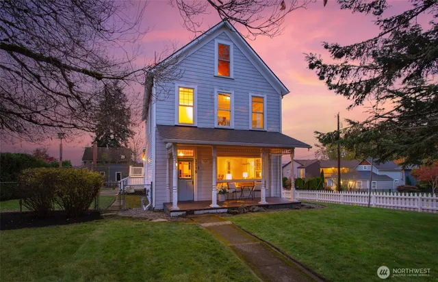 $649,950 | 1715 3rd Street, Snohomish, WA 98290