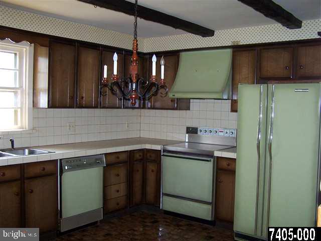 201-203 George Street Hanover, PA 17331 - Photo 3 of 20 Gallery Image 3
