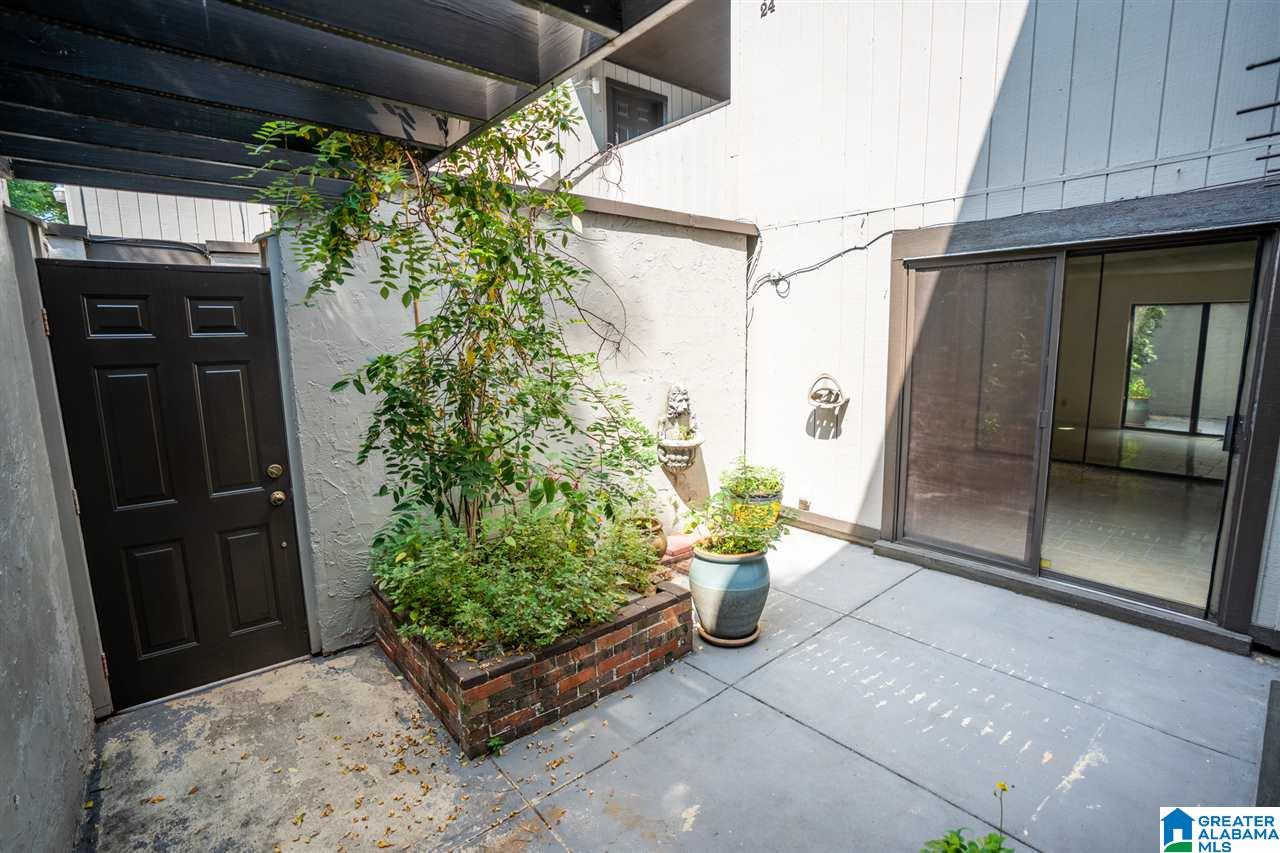 3350 Altamont Road South, Unit D22 Birmingham, AL 35205 - Photo 4 of 16