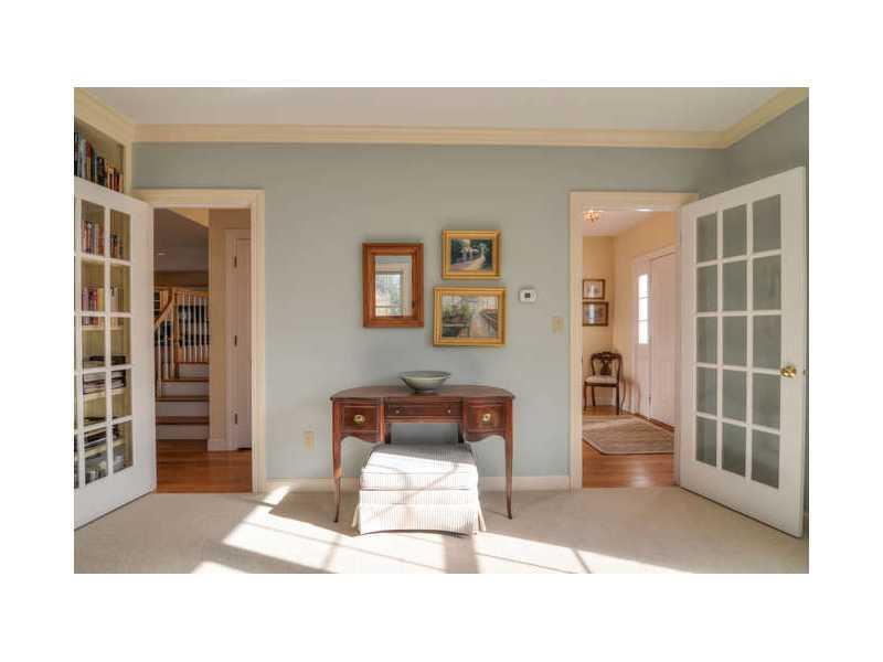37 Royall Meadow Road Yarmouth, ME 04096 - Photo 19 of 30 Den/Family/Great Room.