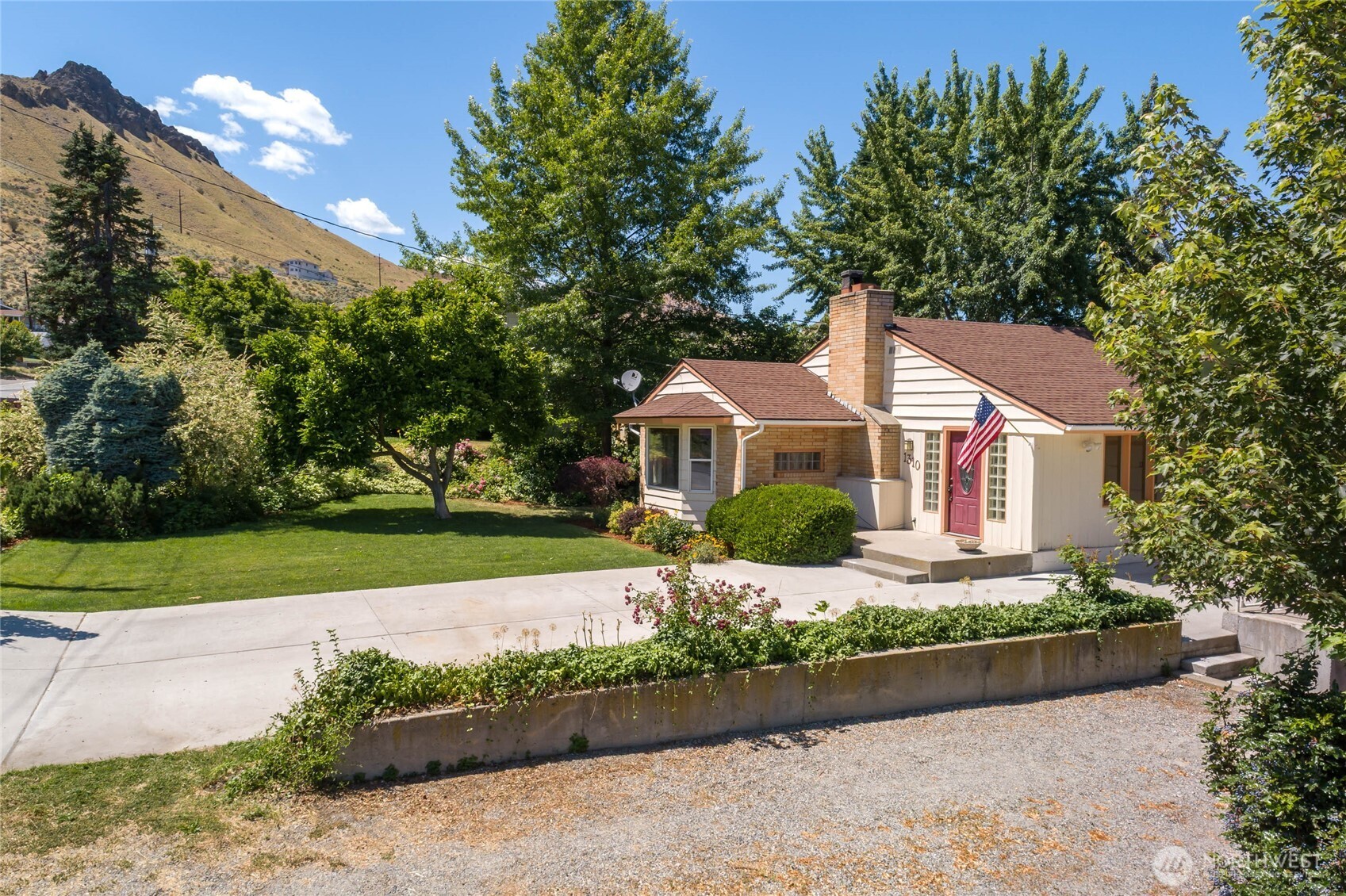 1310 Red Apple Road Wenatchee, WA 98801 - Photo 21 of 39