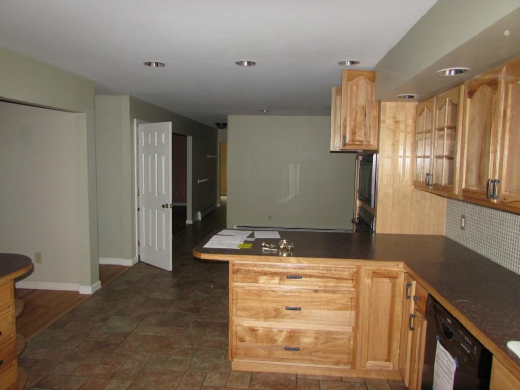 23 Oakledge Road Raymond, ME 04071 - Photo 9 of 22 Photo