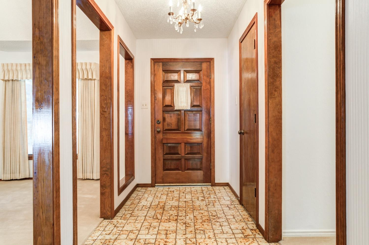 8010 Raleigh Avenue Lubbock, TX 79424 - Photo 4 of 38 Photo 4