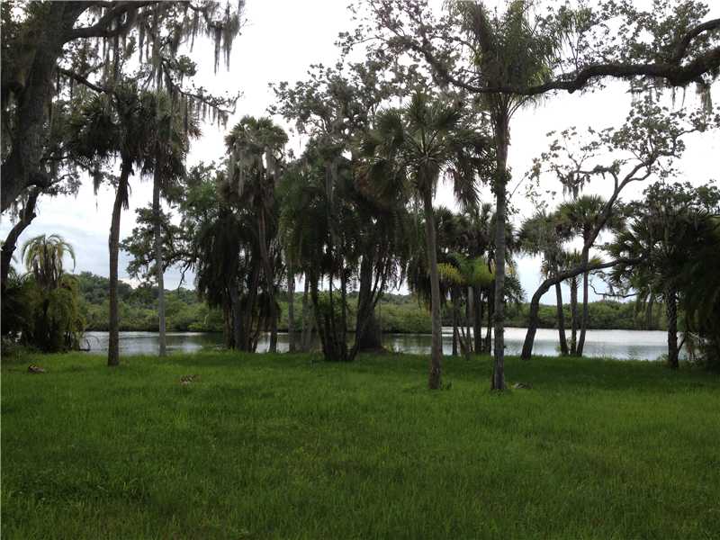 12475 Roseland Road Sebastian, FL 32958 - Photo 2 of 4 Gallery Image 2
