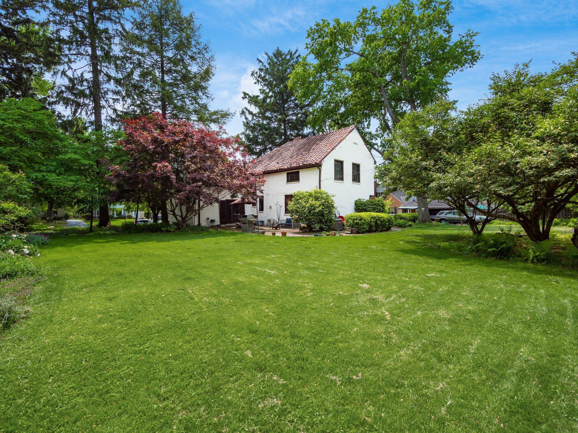 80 West Cooke Road Columbus, OH 43214 - Photo 38 of 48 Situated on a large double lot