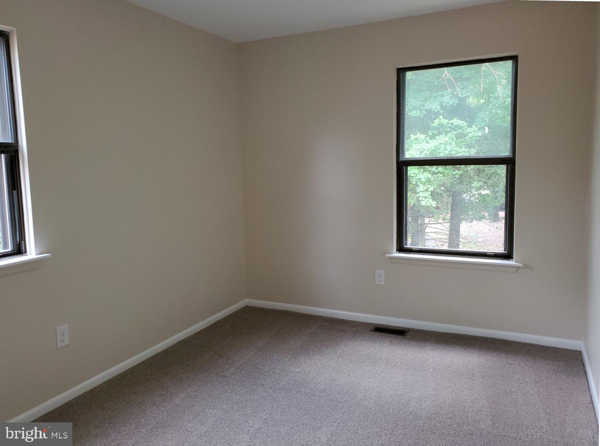 51 Christopher Road Voorhees, NJ 08043 - Photo 16 of 22