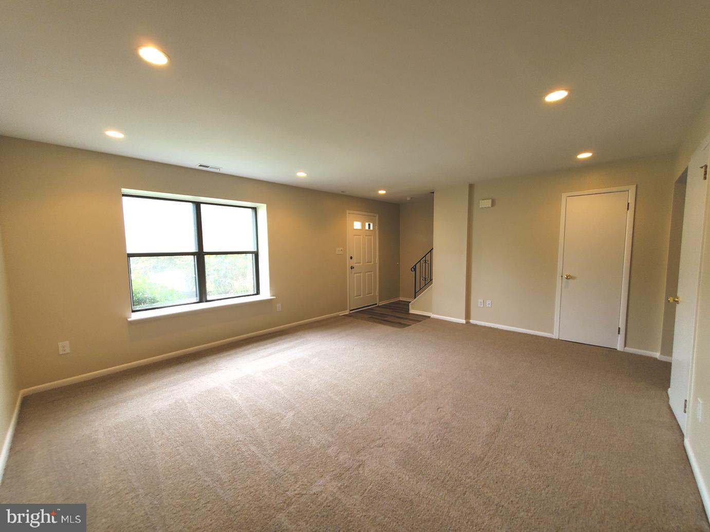 51 Christopher Road Voorhees, NJ 08043 - Photo 4 of 22