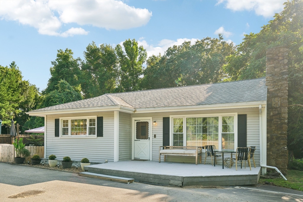 63 County Road East Freetown, MA 02717 - Photo 3 of 42 Gallery Image 3