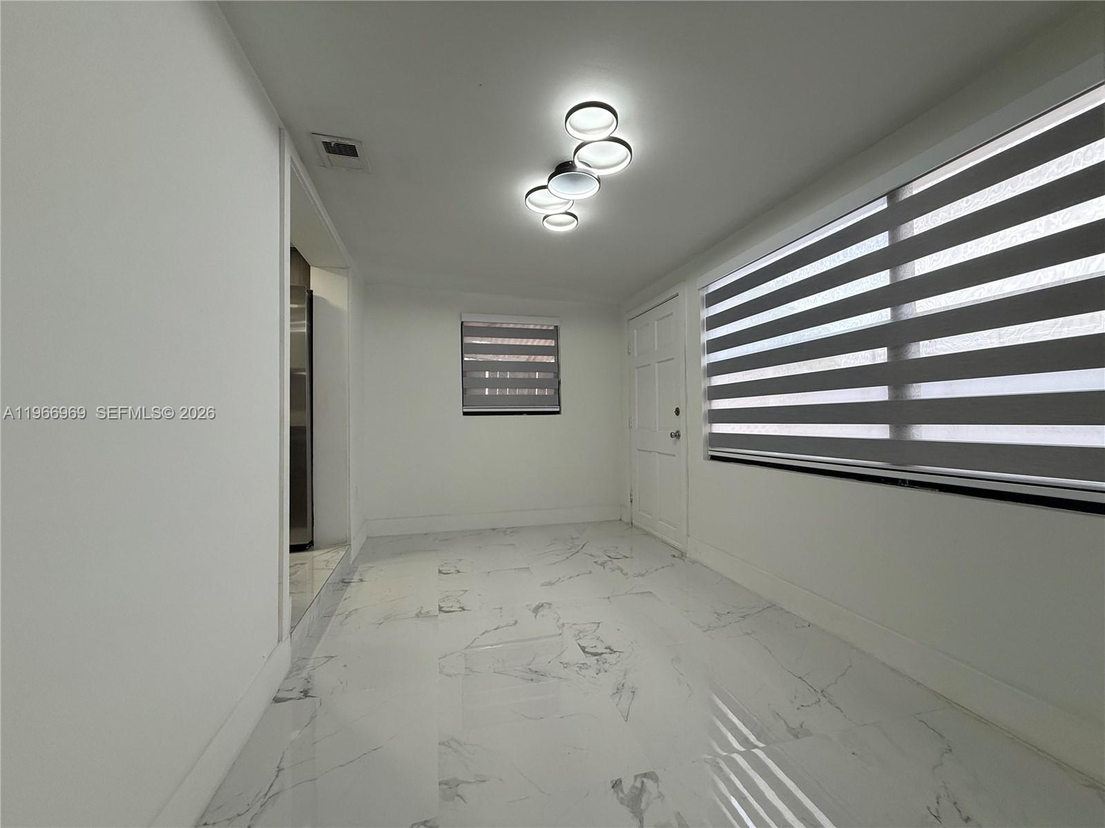 860 Southeast 9th Court Hialeah, FL 33010 - Photo 19 of 27