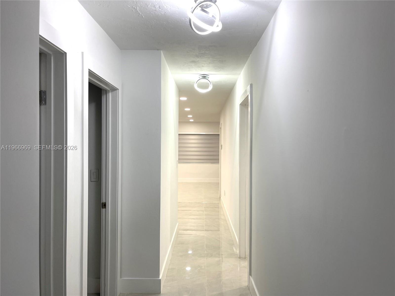 860 Southeast 9th Court Hialeah, FL 33010 - Photo 6 of 27