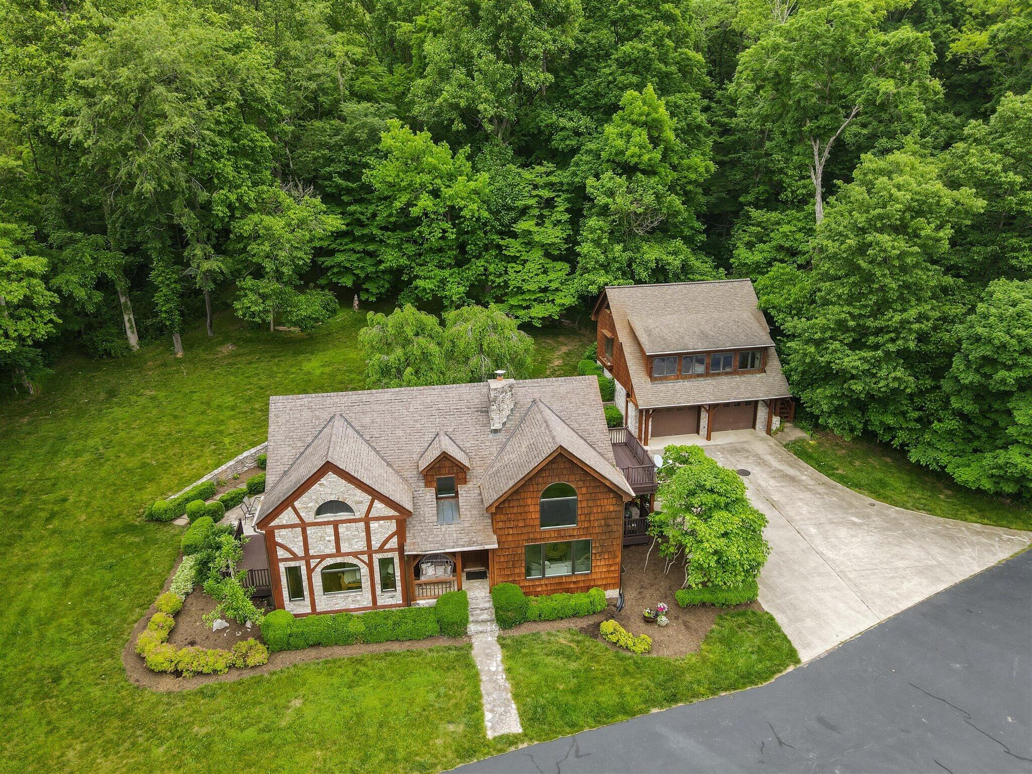 3605 Watts Ferry Road Frankfort, KY 40601 - Photo 20 of 181 172-Photo_1080295816_DJI_392_jpg_7989512