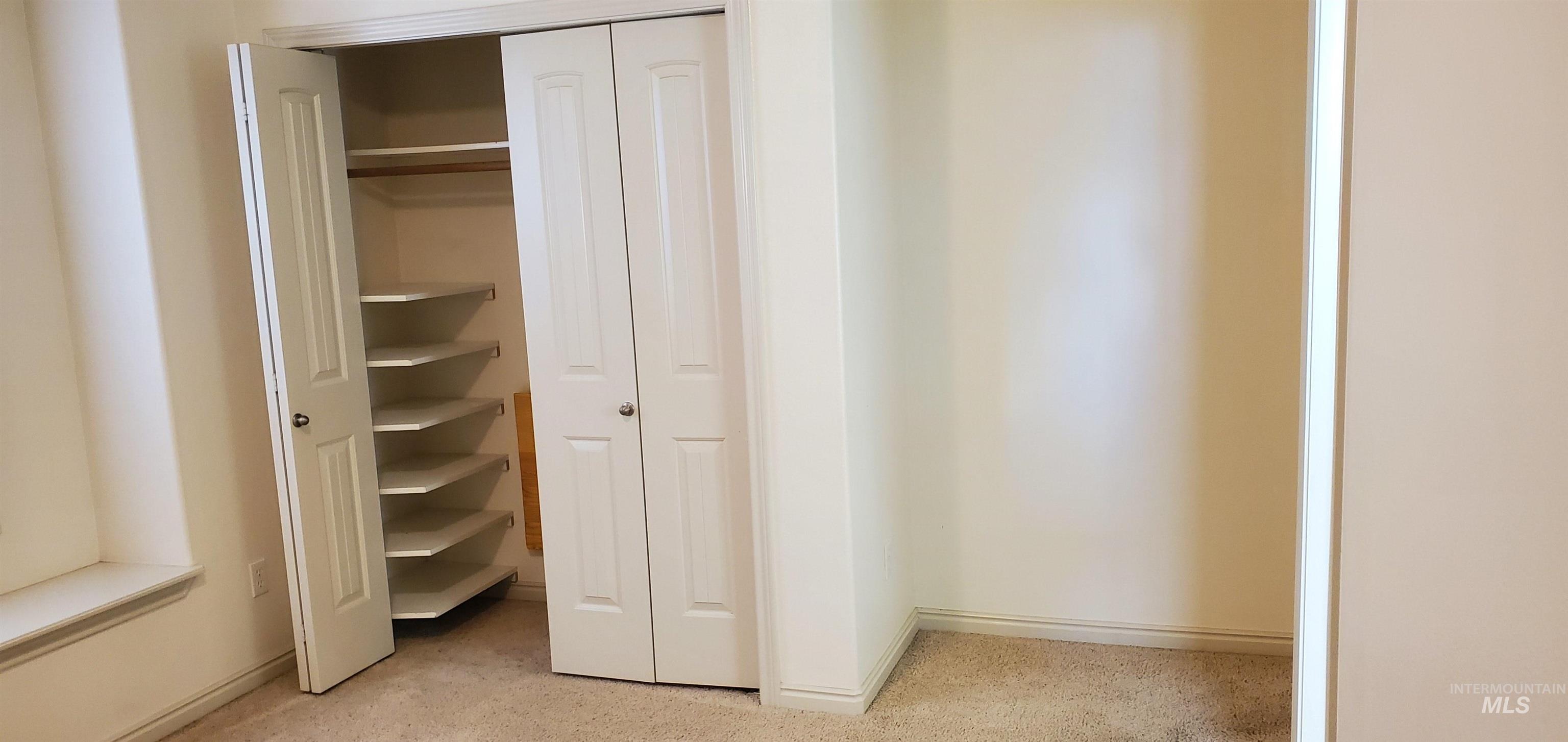 1000 North Rodeo Street Parma, ID 83660 - Photo 18 of 35 View of closet