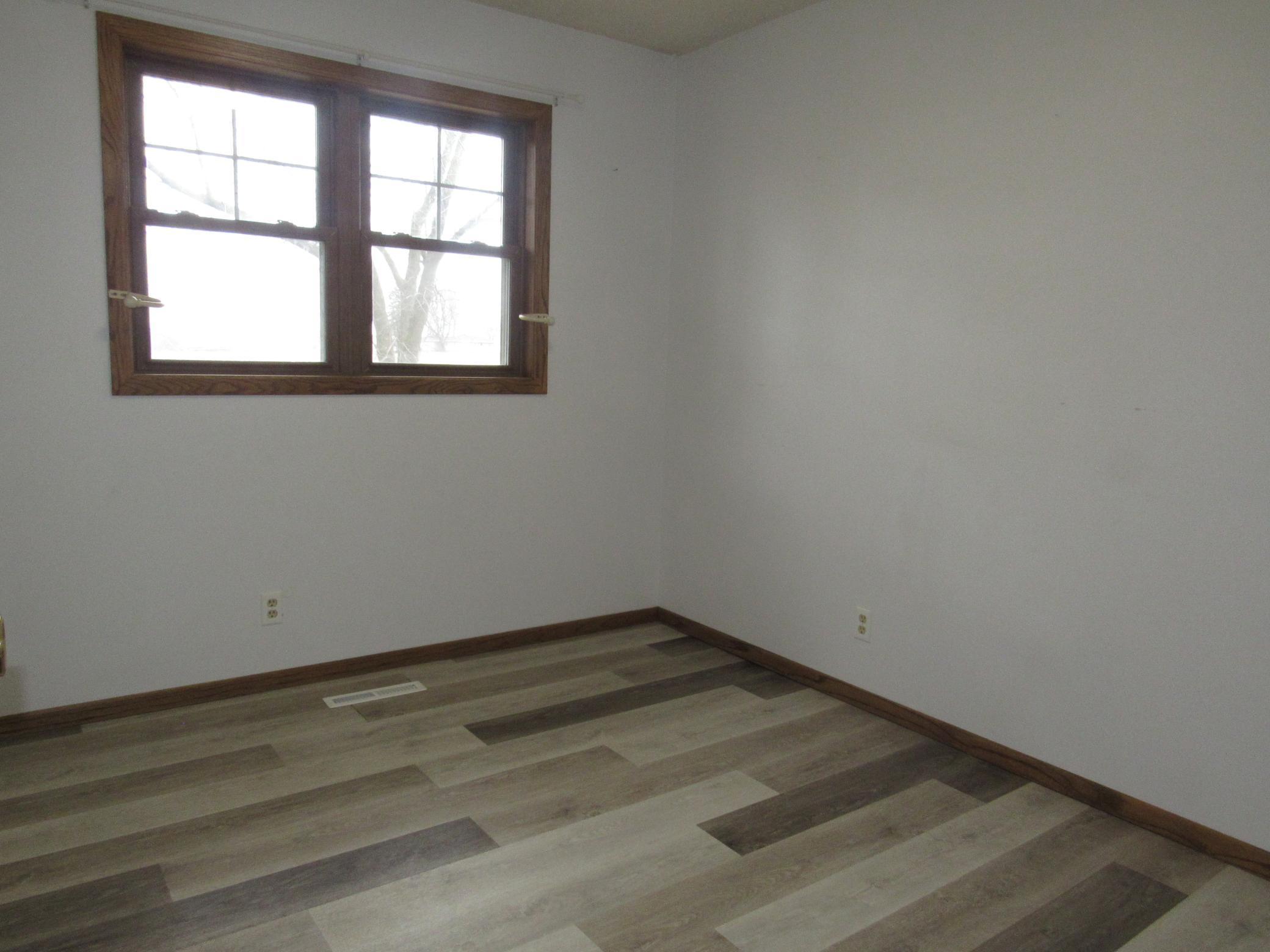 302 Mill Avenue Fulda, MN 56131 - Photo 15 of 32