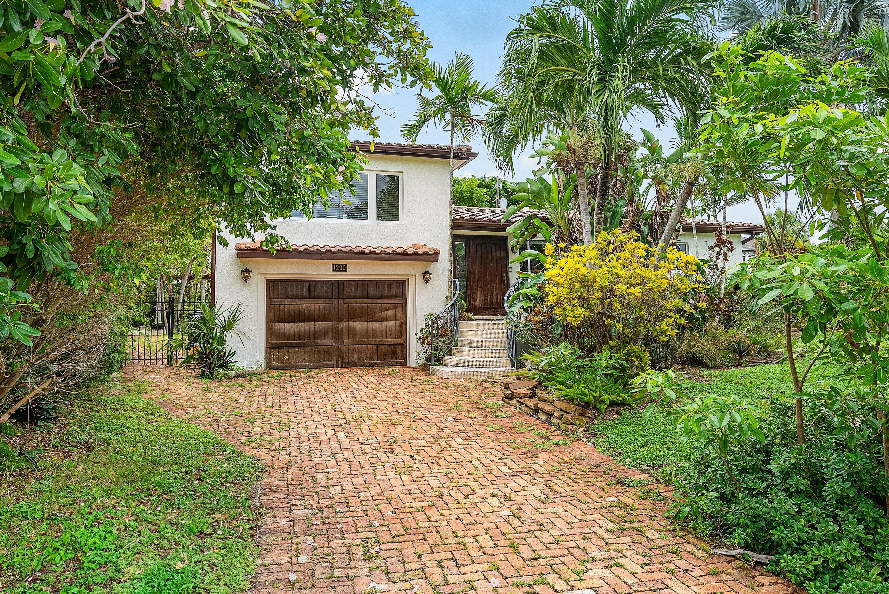 1290 Northeast 4th Avenue Boca Raton, FL 33432 - Photo 1 of 27 001-1290Northeast4thAvenue-BocaRaton-FL-