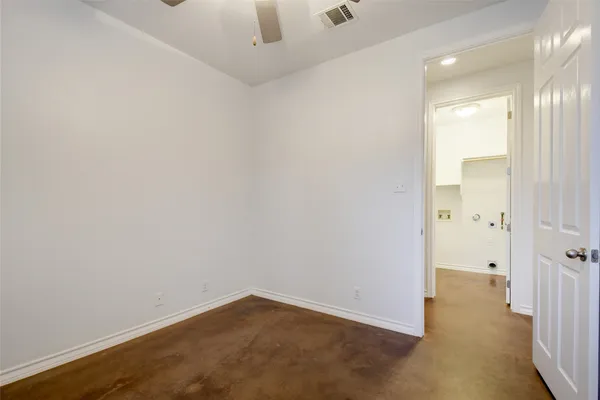 $2,695 | 2933 East Martin Luther King Jr Boulevard, Unit B, Austin, TX 78702