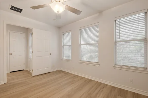 $2,695 | 2933 East Martin Luther King Jr Boulevard, Unit B, Austin, TX 78702