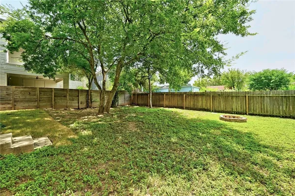 $2,695 | 2933 East Martin Luther King Jr Boulevard, Unit B, Austin, TX 78702