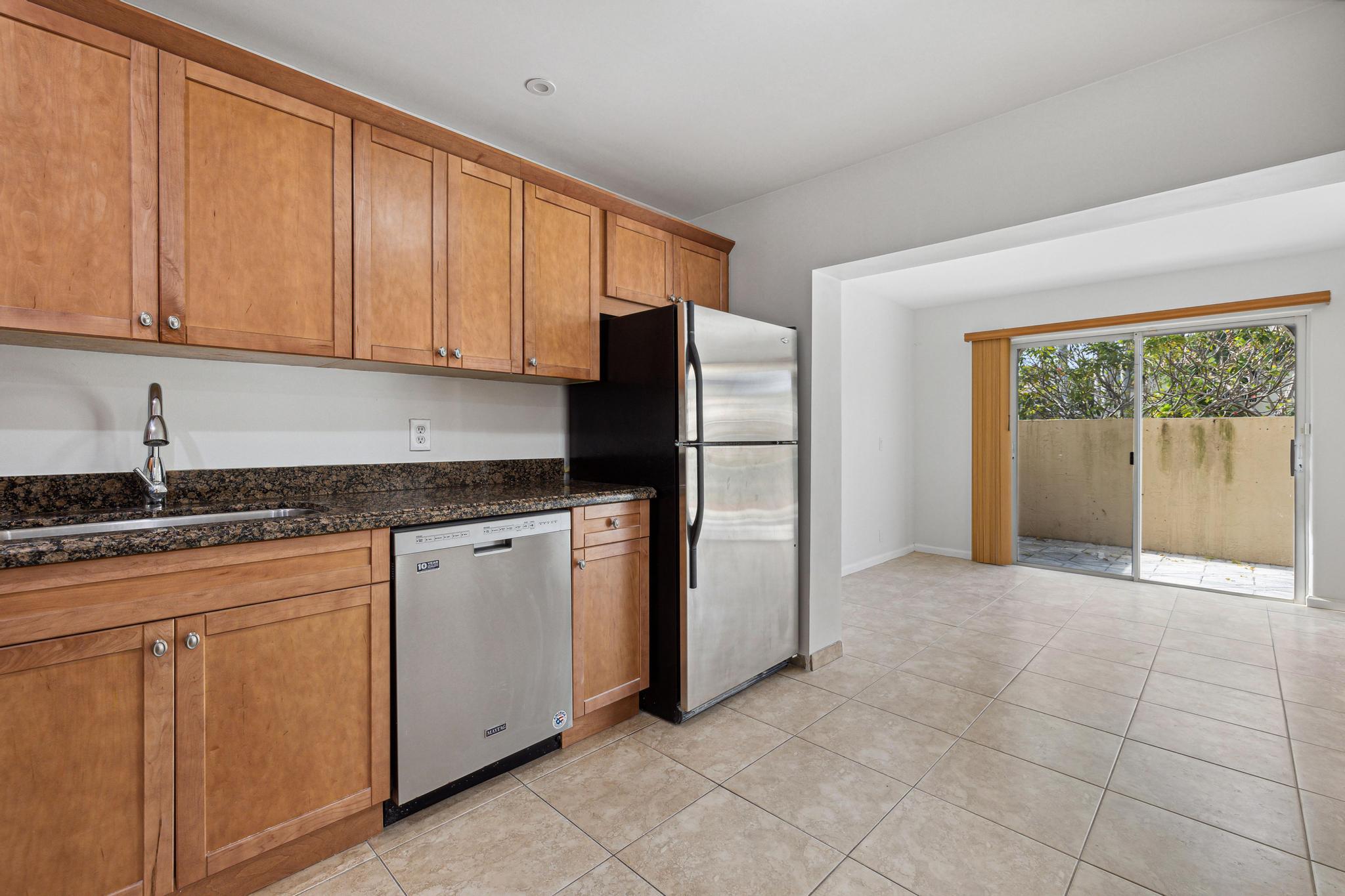 6503 Via Regina Boca Raton, FL 33433 - Photo 11 of 29 Kitchen
