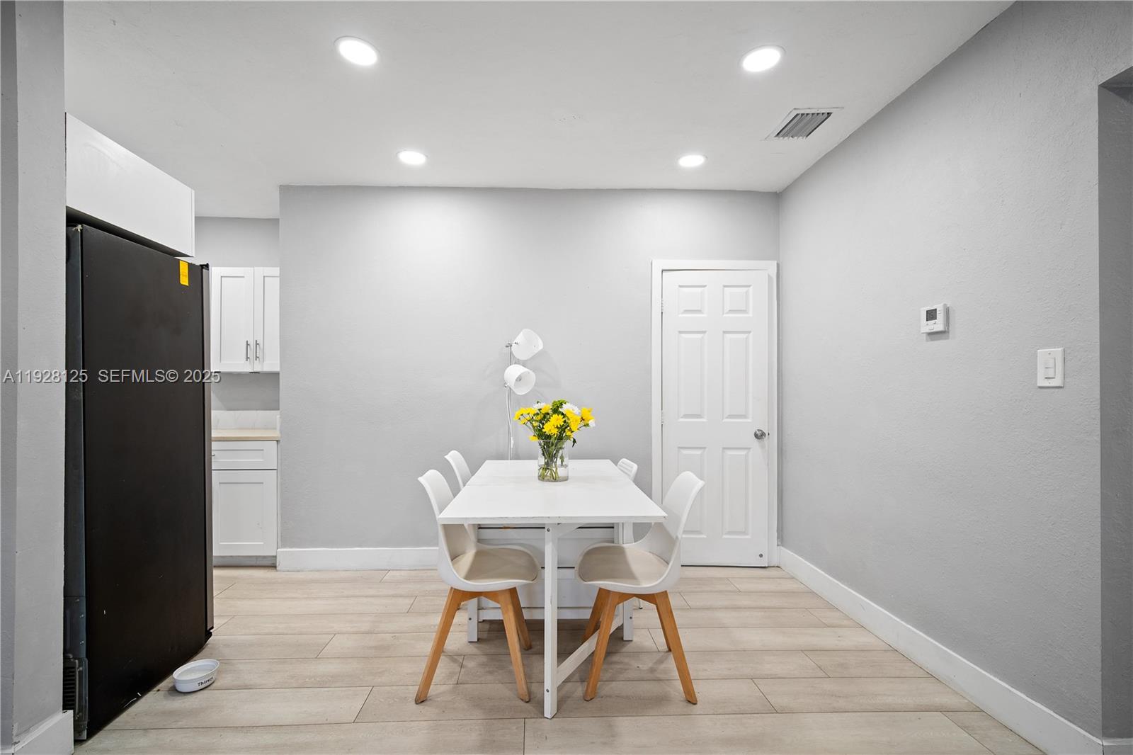 16101 Northeast 11th Avenue North Miami Beach, FL 33162 - Photo 11 of 39