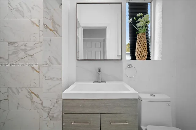 $3,550 | 16101 Northeast 11th Avenue, North Miami Beach, FL 33162