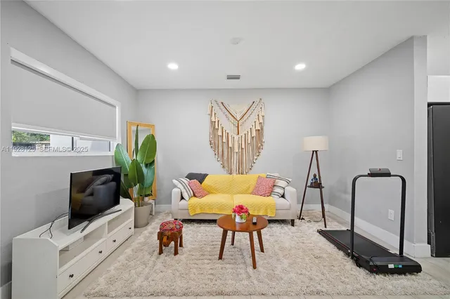 $3,550 | 16101 Northeast 11th Avenue, North Miami Beach, FL 33162